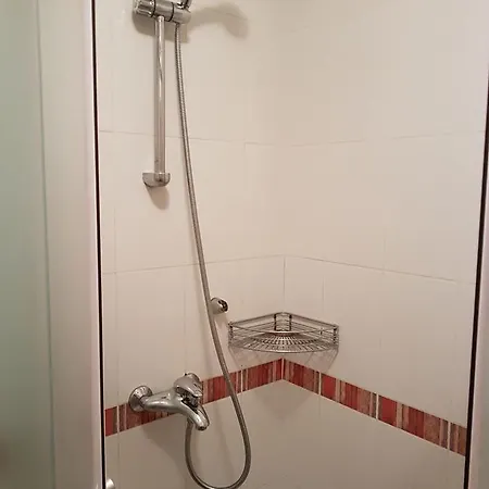 Nikola Apartment