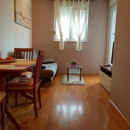 Nikola Apartment Split